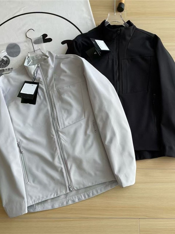 Spring and Autumn KLS New Small Sun Embroidery Men's Outdoor Mountaineering Windproof Stand Collar with Velvet Soft Shell Jacket